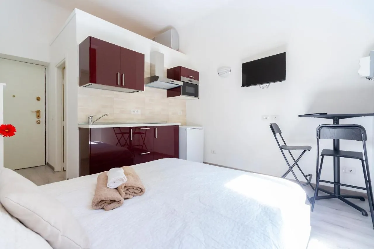 Alessia'S Flat - Certosa Lejlighed Milano