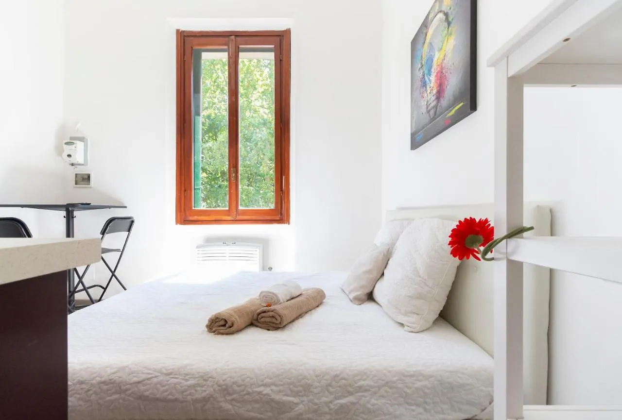 Alessia'S Flat - Certosa Lejlighed Milano