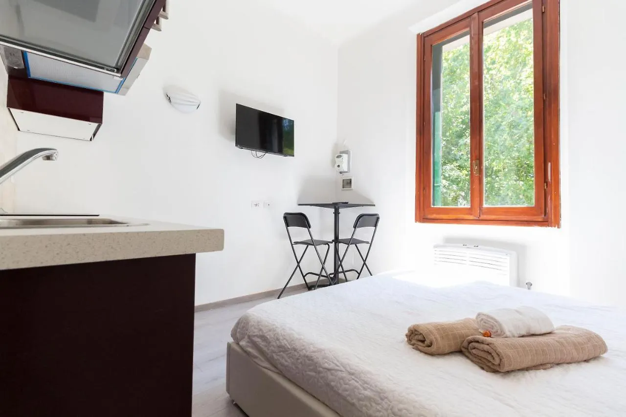 Alessia'S Flat - Certosa Lejlighed Milano Italien